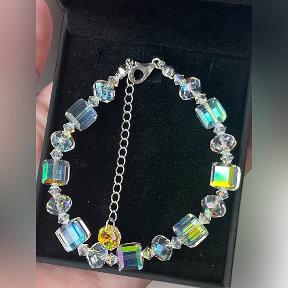 💜 Sterling Silver Austrian Crystal Cube Bracelet with Lobster Clasp - Picture 5 of 8